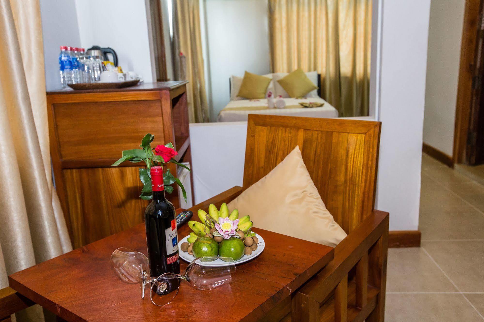 Kingfisher Angkor Hotel Siem Reap Exterior foto